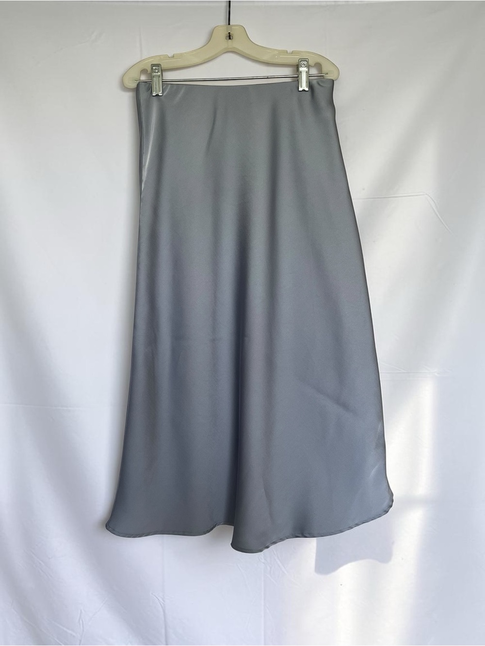 Elegant Satin A-Line Midi Skirt Gray/Blue Balletcore in size small - Picture 2 of 5